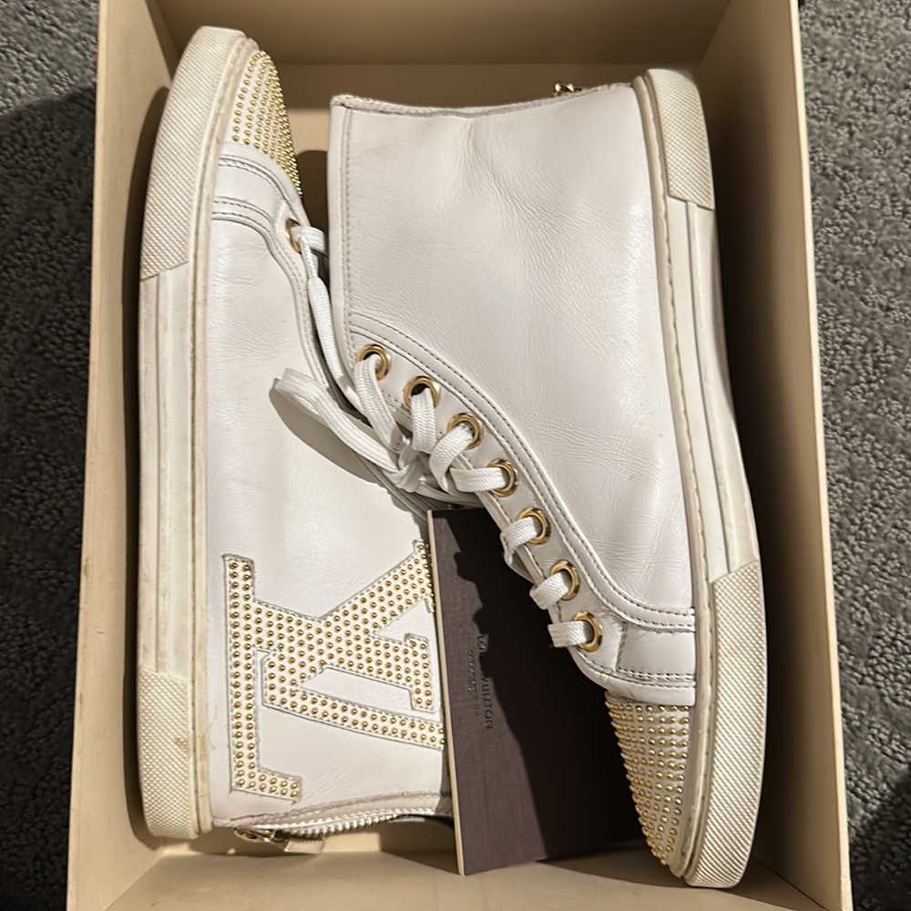 Louis Vuitton sneakers women size 6.5